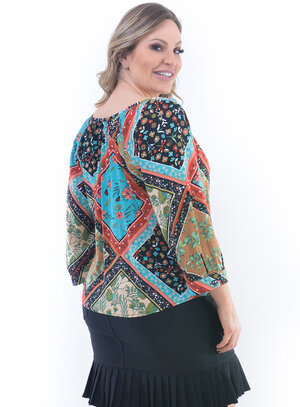 Blusa Plus Size Floral